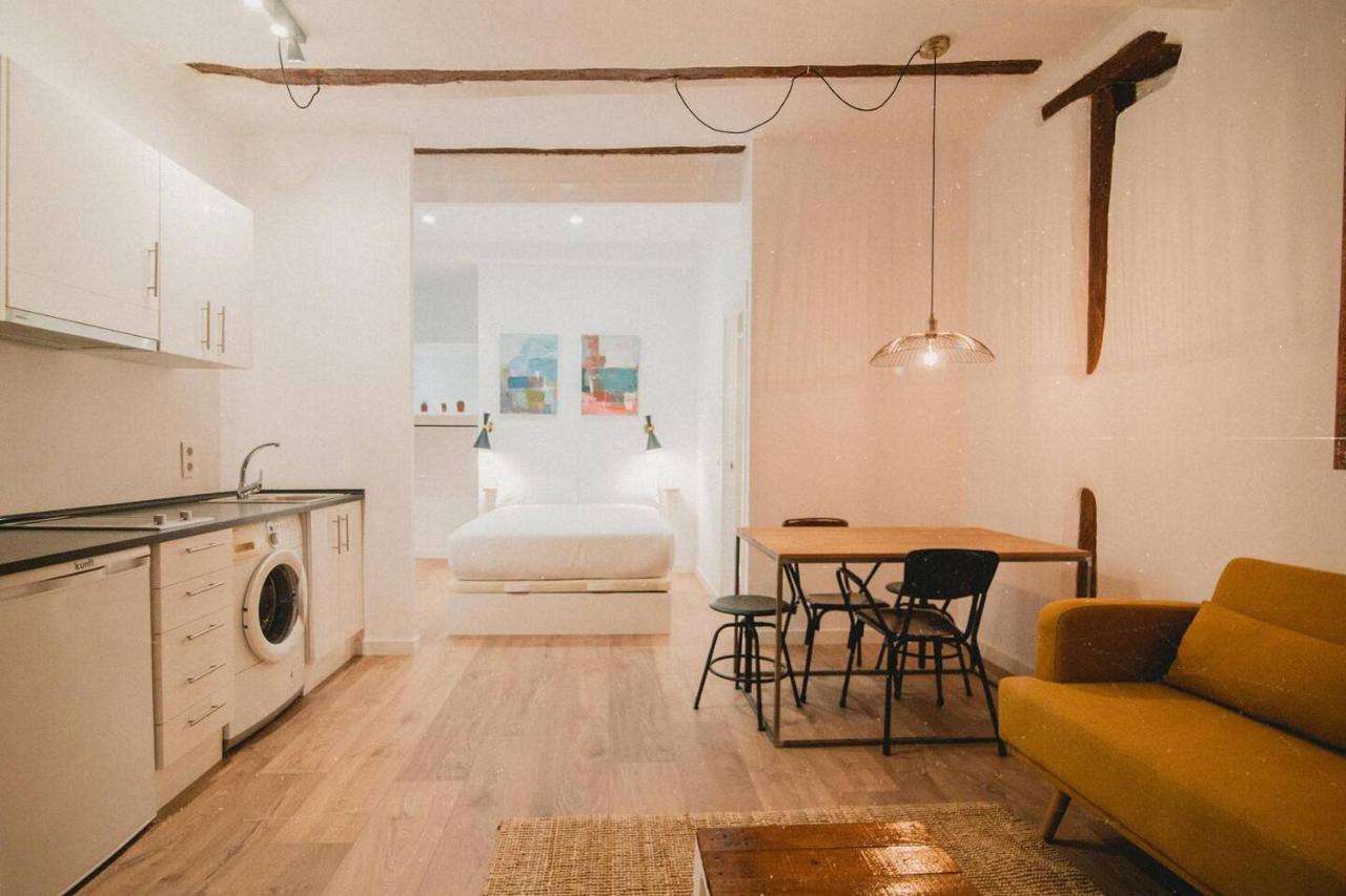 Charming Design Apartment Reina Sofia Madrid Exterior photo